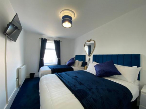 AQUARIUS APARTMENT - SEA VIEW - SLEEPS SEVEN